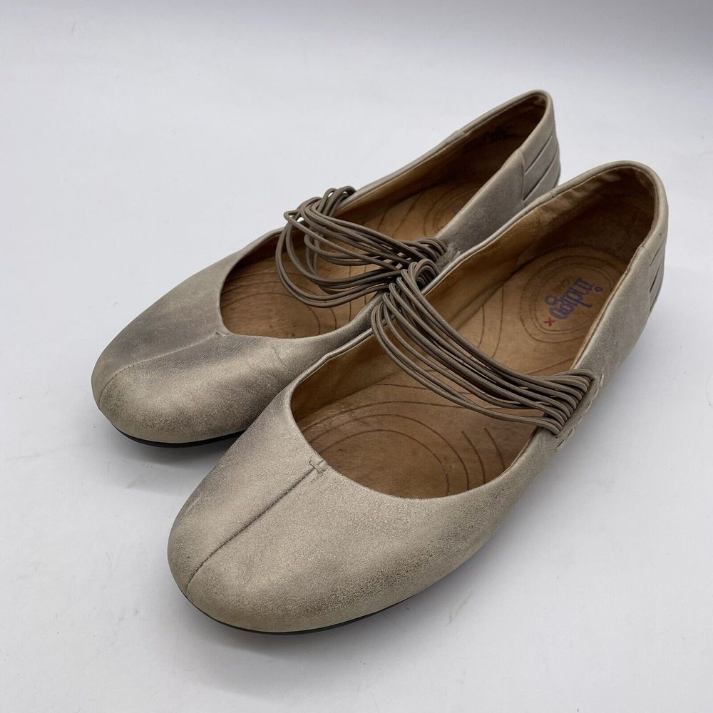 WOMENS indigo by Clarks MARY JANE Low Heel Metallic Size 9 M